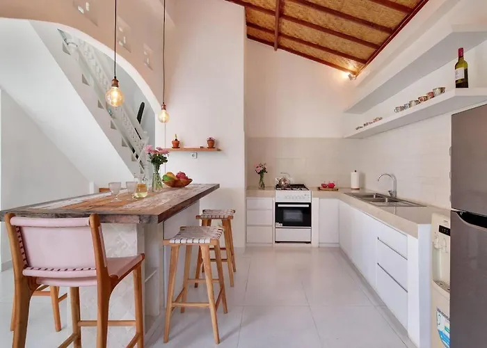 Tropical Private With Ricefield View, Short Drive To * Canggu (Bali)